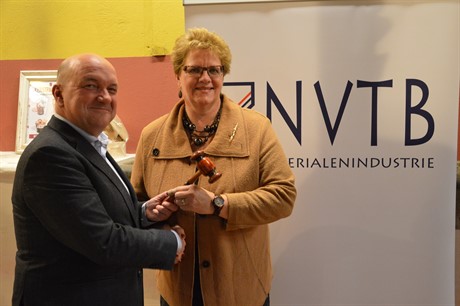 Overhandiging Voorzittershamer